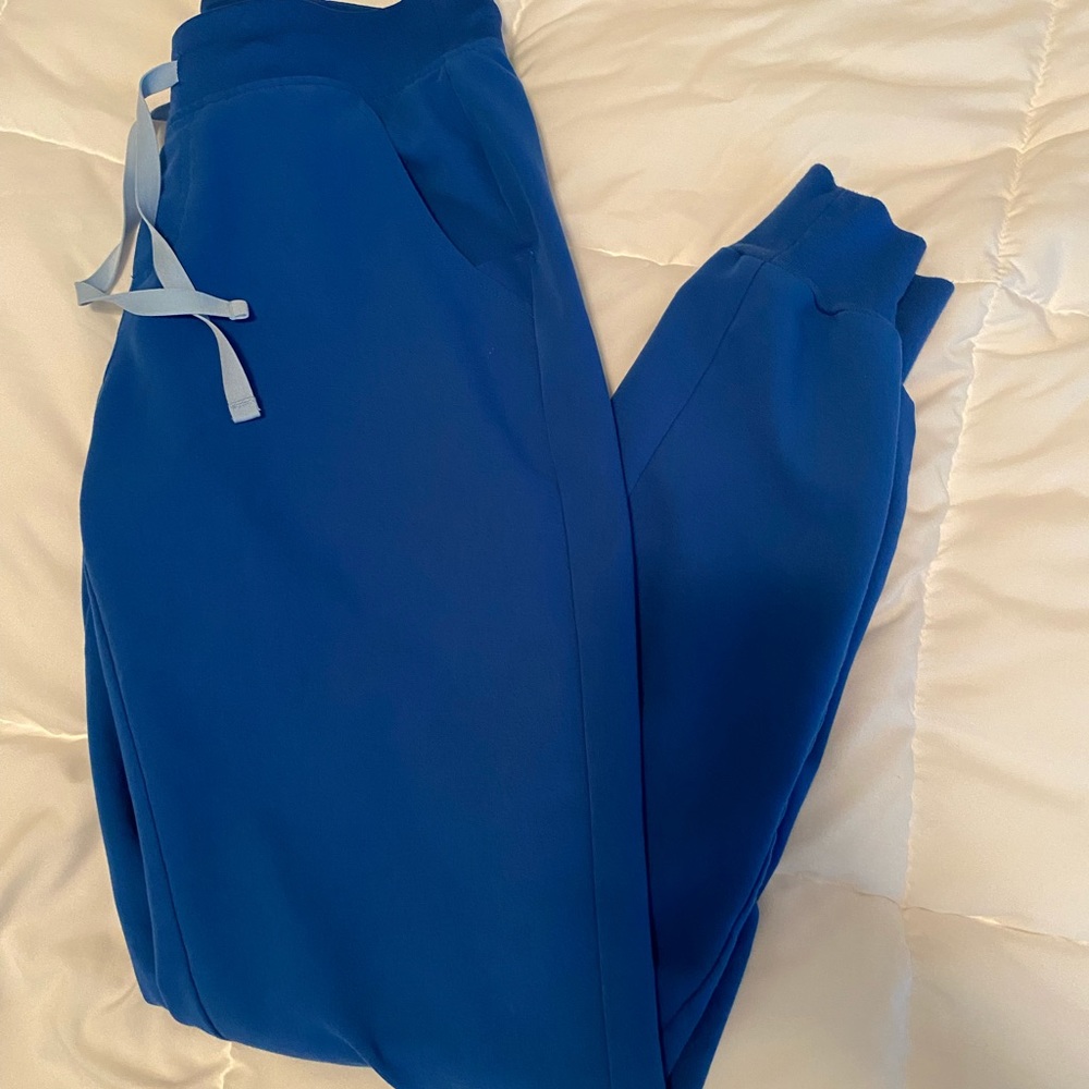FIGS royal blue size small T jogger scrub pants!
